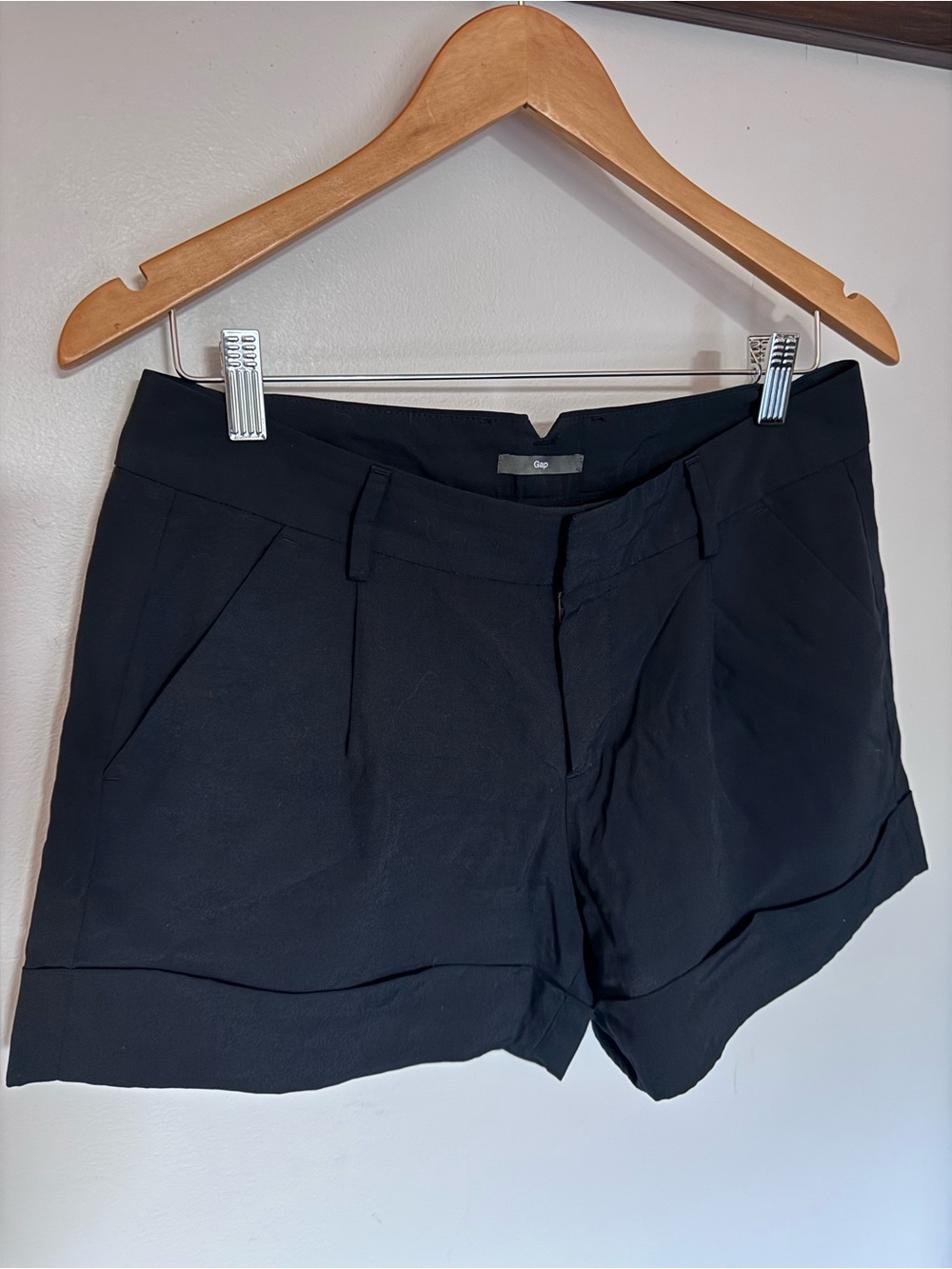 GAP Women's Black Tailored Bermuda Shorts